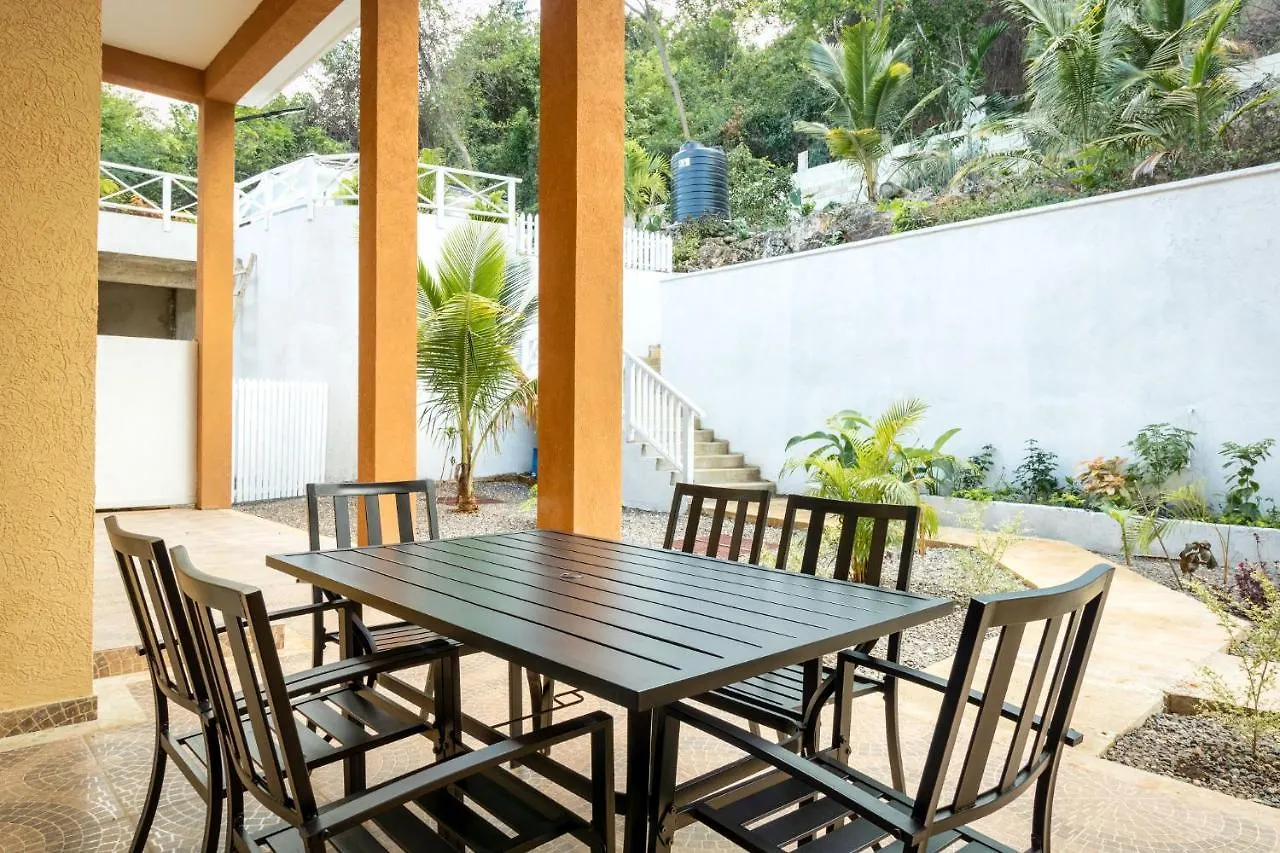 Baywatch Villa - Montego Bay Jamaica